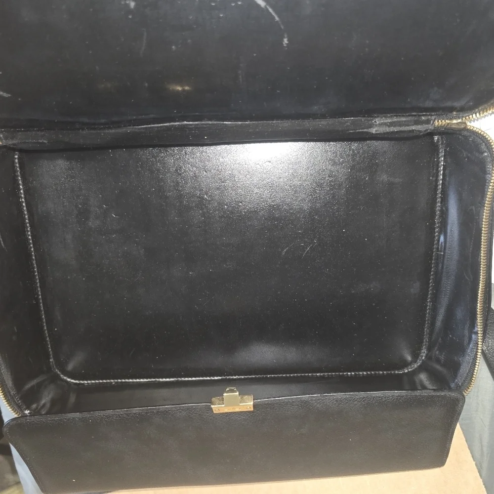 Salvatore Ferragamo Hard Case Zippered Black Leather Briefcase With Lock And Key